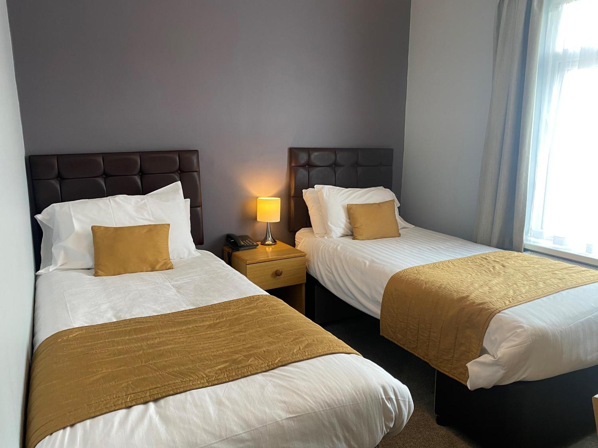 Exeter Court Hotel Exminster Bagian luar foto